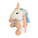 חד קרן לבן עם רעמה צבעונית