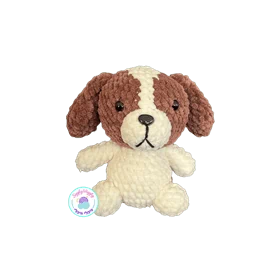 גור בצבע קרם עם אוזניים חומות